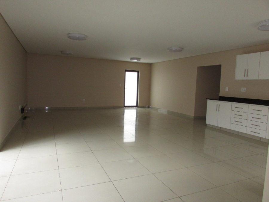 To Let 3 Bedroom Property for Rent in Heuwelsig Free State